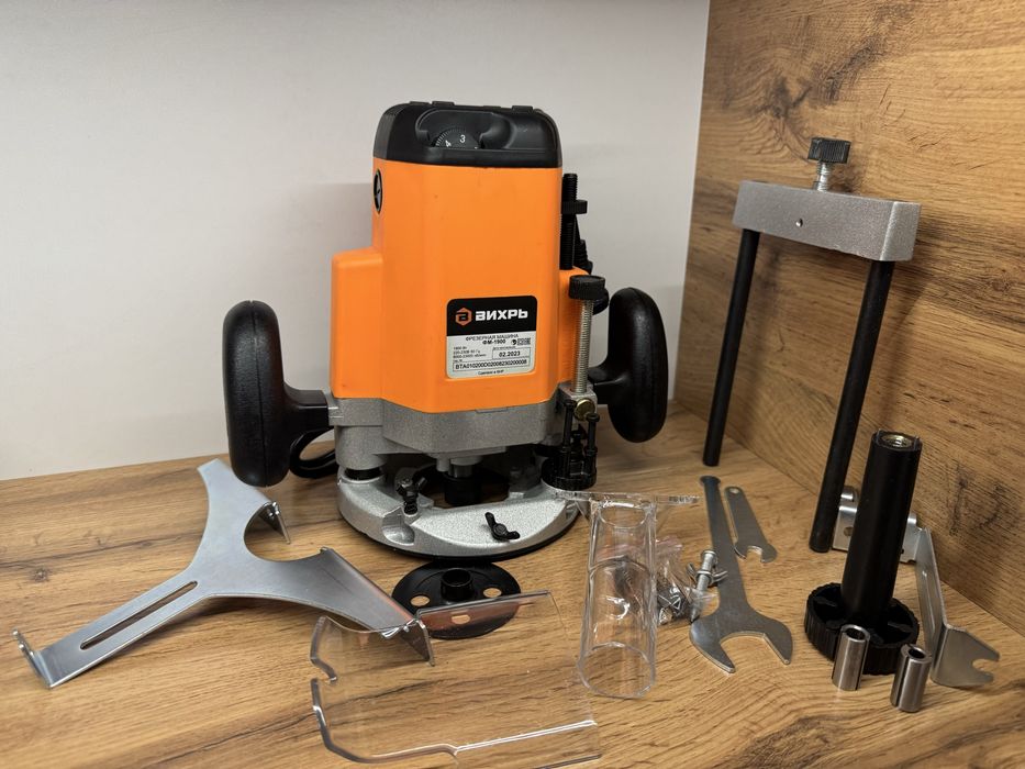 Фрезерная машина  Вихрь ФМ-1900