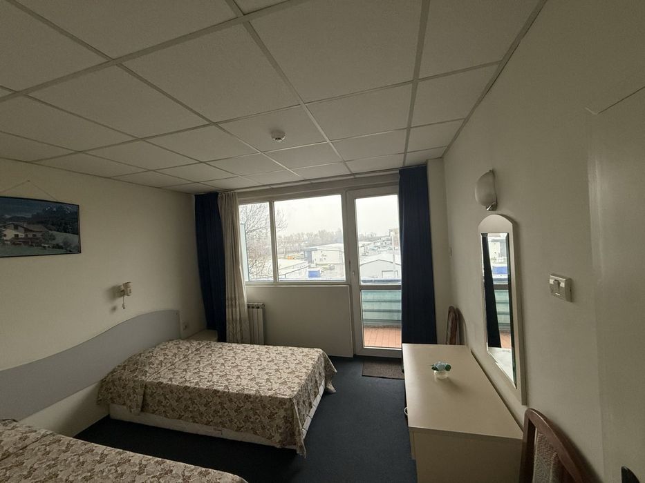 Студио под наем  300 евро