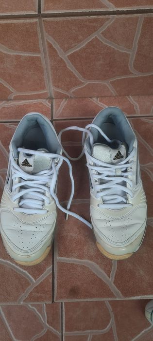 Adidasi adidas 37