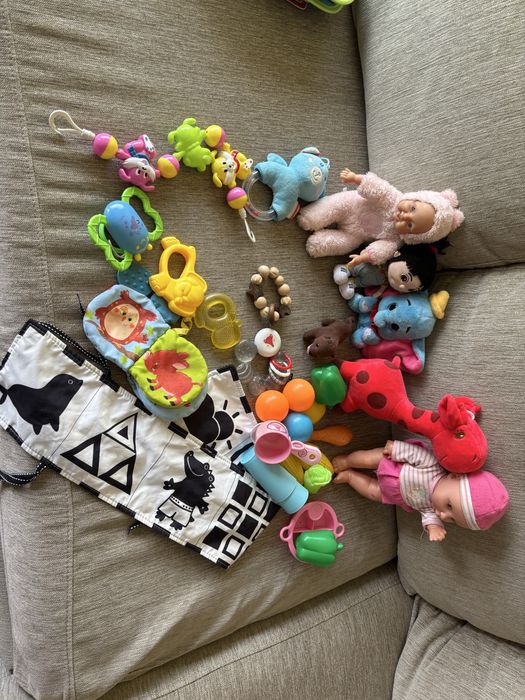 Играчки за бебе и малко дете