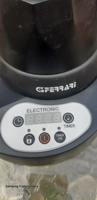 Vand presso cafea Ferrari