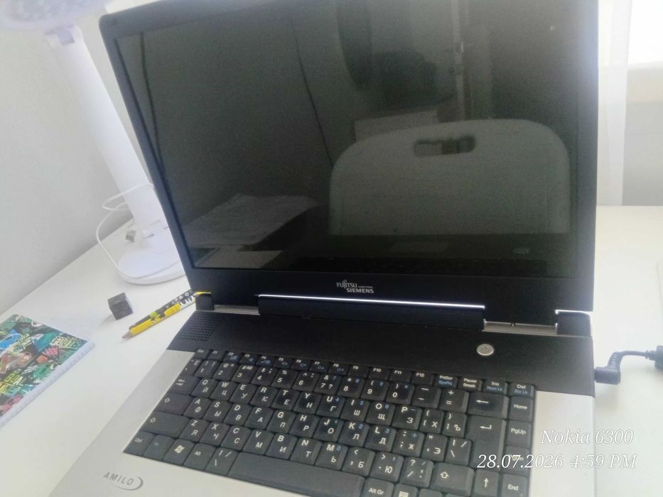 Продам б/у ноутбук Fujitsu Siemens AMILO