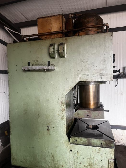 Хидравлична преса WMW Zeulenroda PYE 250 – 250 тона