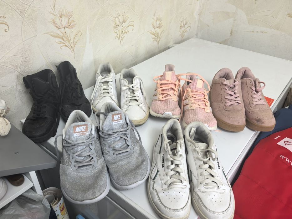 Оригинални маратонки