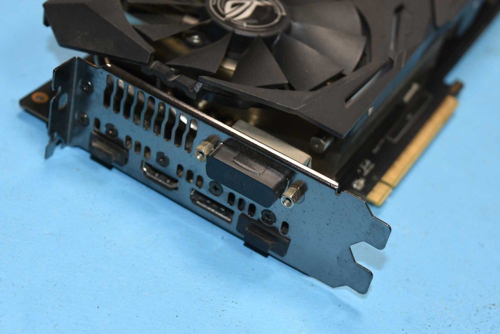 Видео карта ASUS ROG STRIX Radeon RX 580 O8G GAMING