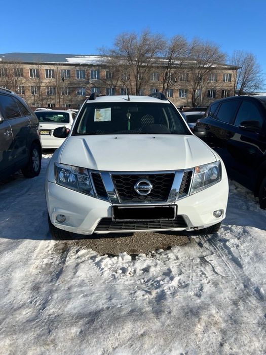 Ниссан тирано Nissan Terrano.