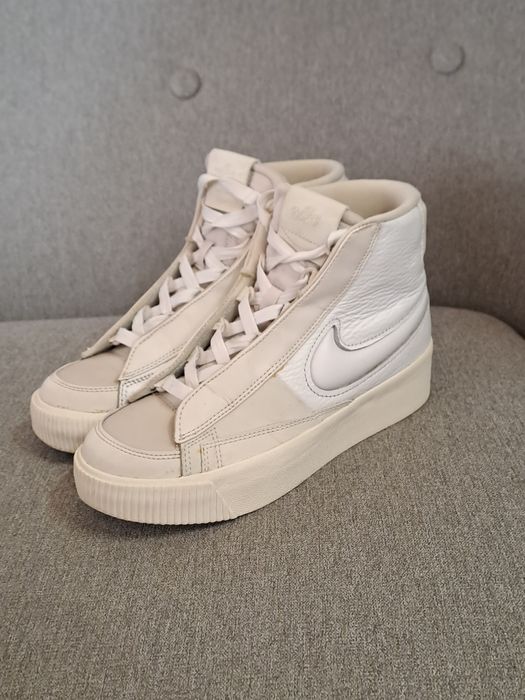 Adidași Nike Blazer