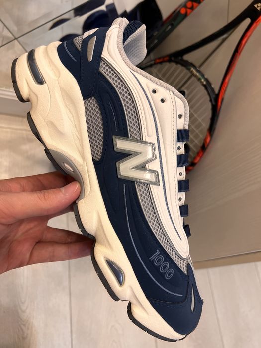 Продам кроссовки New Balance 1000