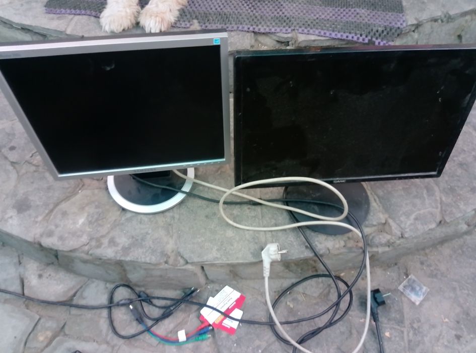 Мониторы в рабочим состоянии