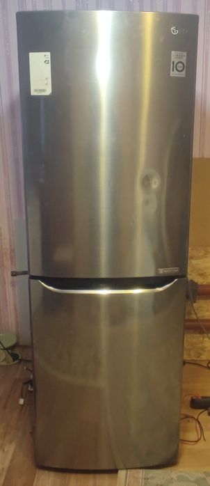 Продам холодильник