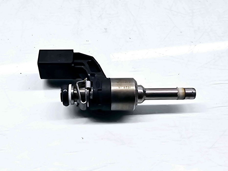 Injector Volkswagen Touran (1T1, 1T2) [Fabr 2003-2010] 03C906036F 1.4