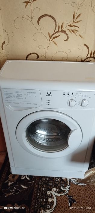 Продаю стиральную машинку.