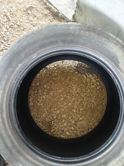 Летни гуми 235/60/18 в много добро състояние