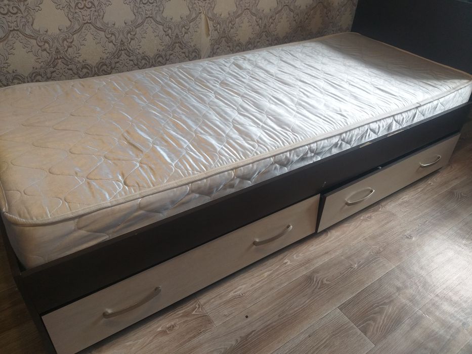 Продается  2 кровати