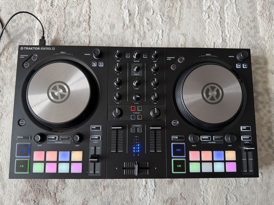 Traktor Kontrol S2 MK3 + geanta Magma, garantie, folosita acasa, stare f buna