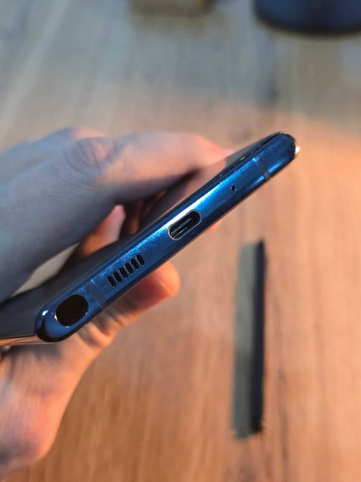 Galaxy NOTE 10 Plus 5G (singan joylari bor)