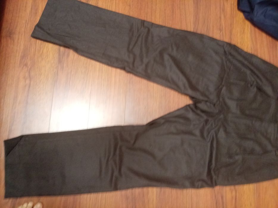 Pantaloni pantaloni bărbați și femei
