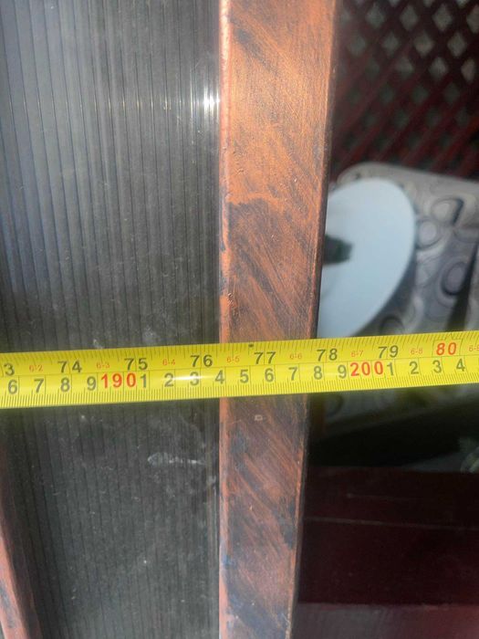 Vând porți metalice 4 m, poartă inclusă