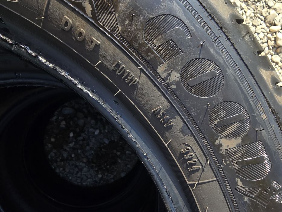 Anvelope vara 215/60/17 C