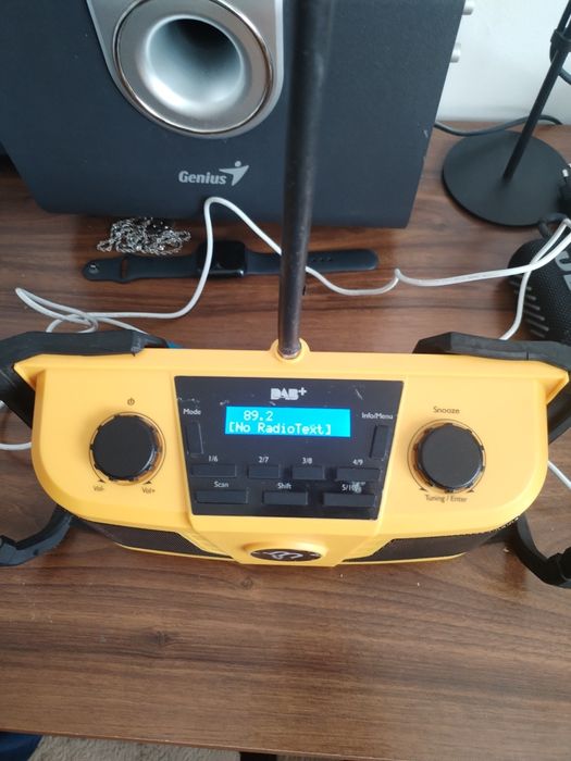 Vând radio șantier dab plus FM