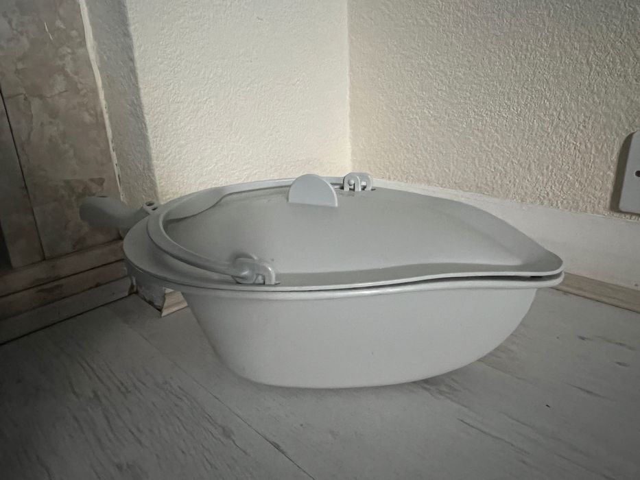 Комбиниран стол за баня и тоалет Етак