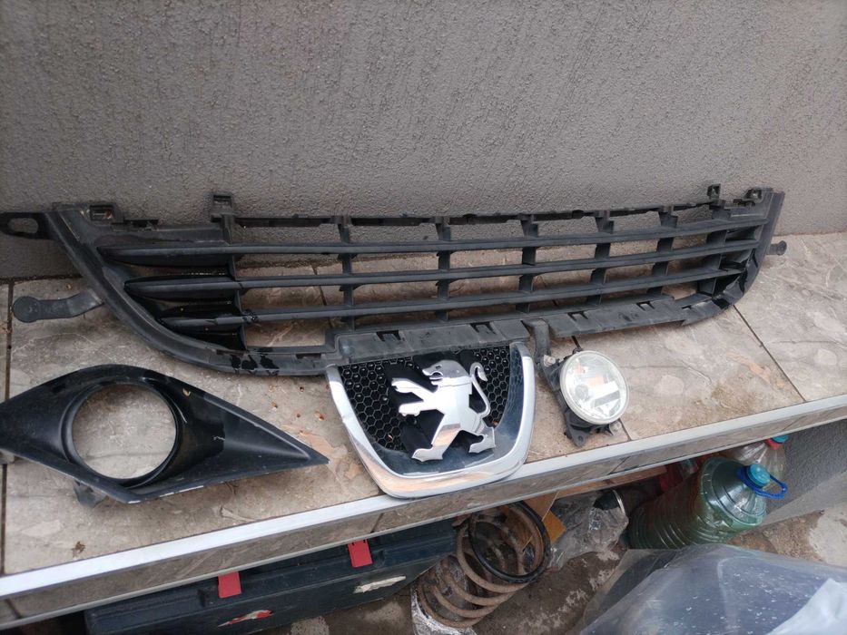 Части за пежо 308