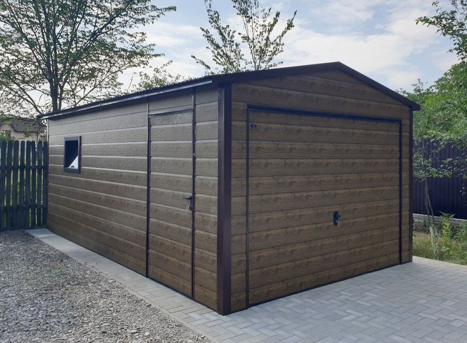 Vând garaj la comandă pe structură metalică