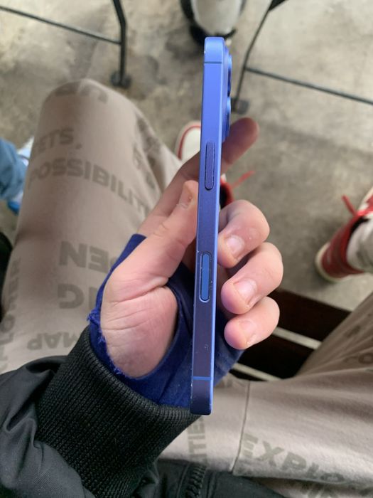 Vand iphone 16 128gb