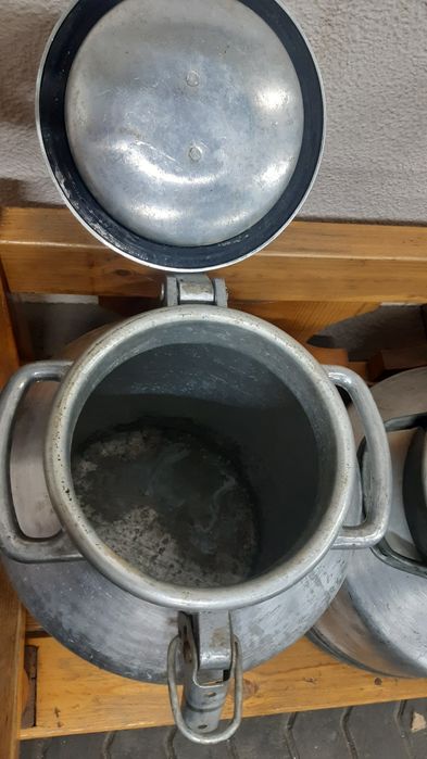 Продам  фляги советские  25л. 40л.