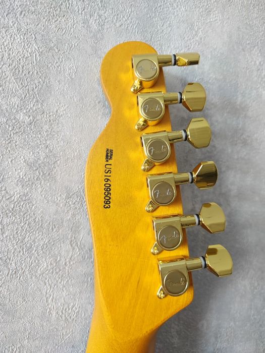 Продам электрогитару