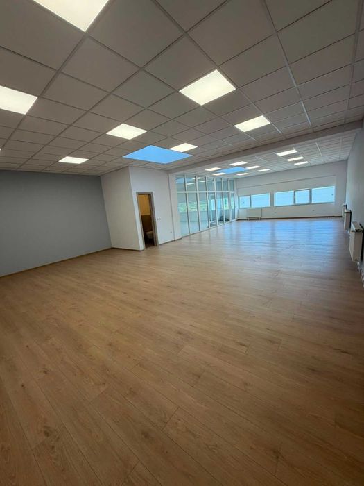Ofert spre inchiriere spațiu birouri 110 mp, constructie noua, parcare, acces rapid autostrada, ideal showroom, studio, servicii