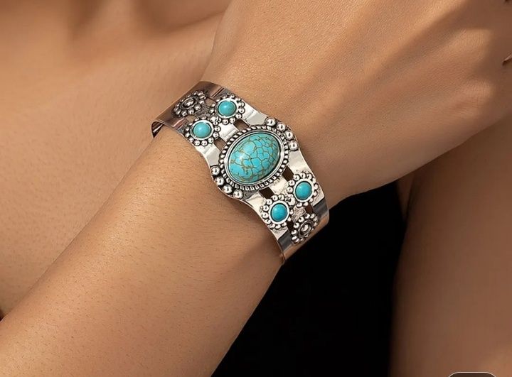 Винтиж алуминиев браслет с тюркоазен инлей