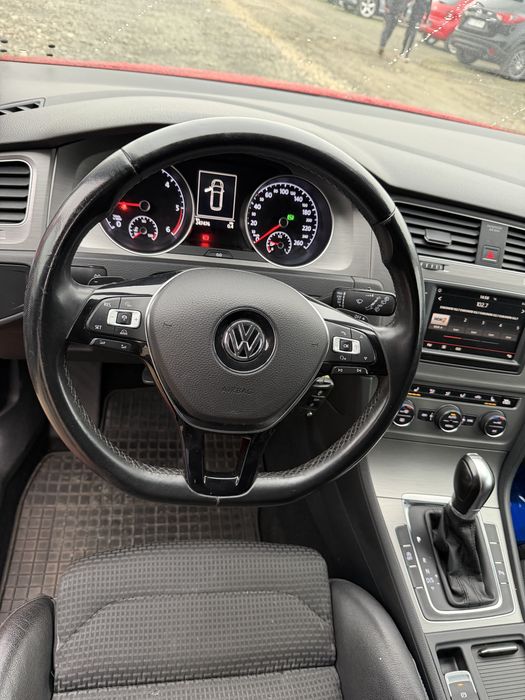 VW Golf 7 xenon automat 2015