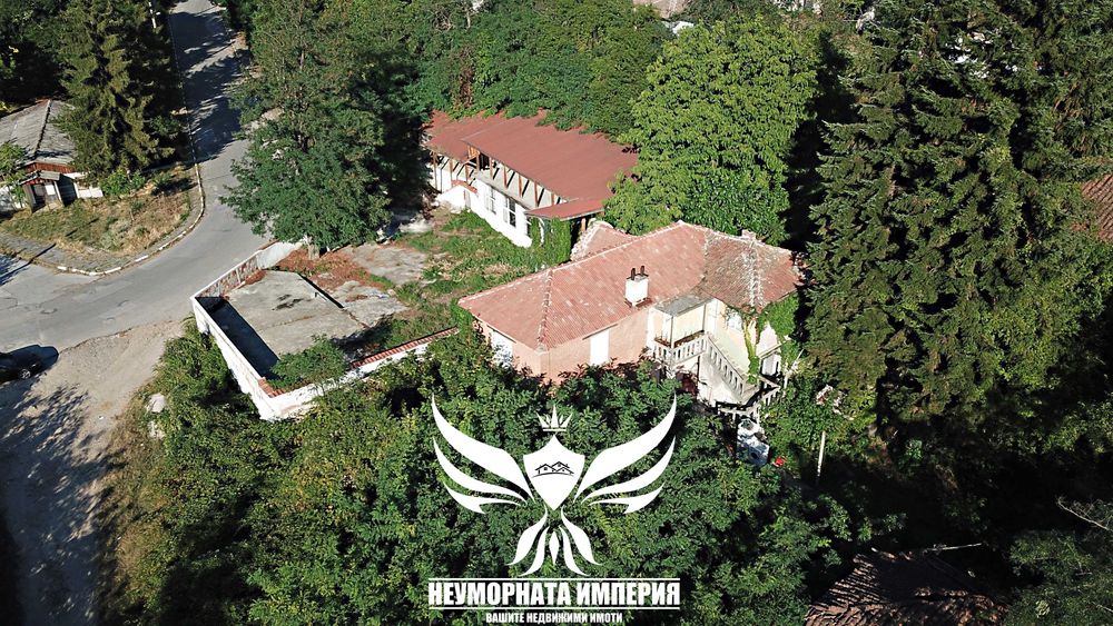 Двуетажна вила/къща 230РЗП с 680кв.м. двор село Тополово, обл.Пловдив