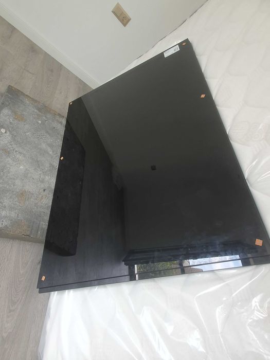 Sticla securizata neagră