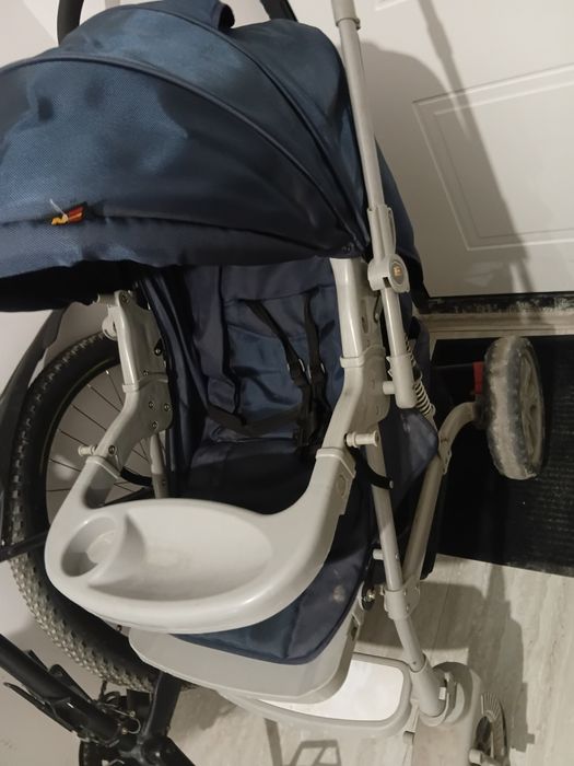 Продам детскую коляску