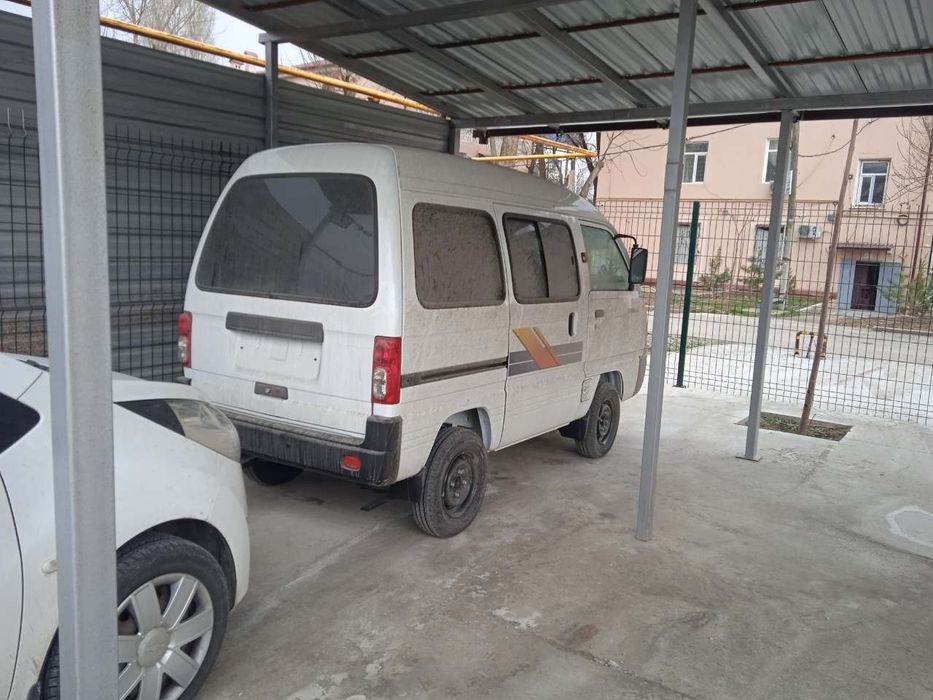 Damas Delux salondan uyga kegan