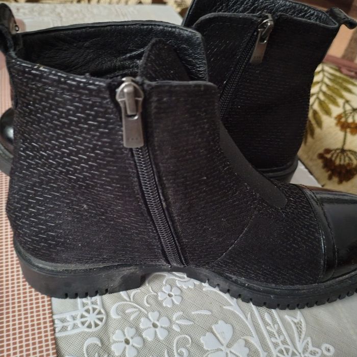 Ghete dama piele naturala elegante negre