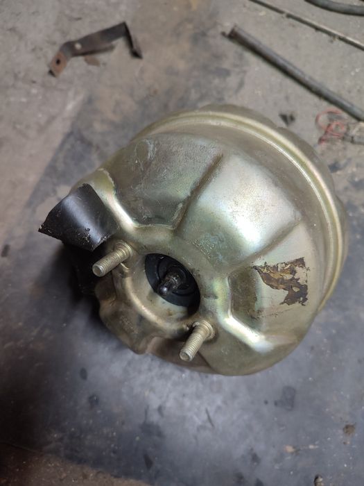 Вакуумный усилитель ВАЗ