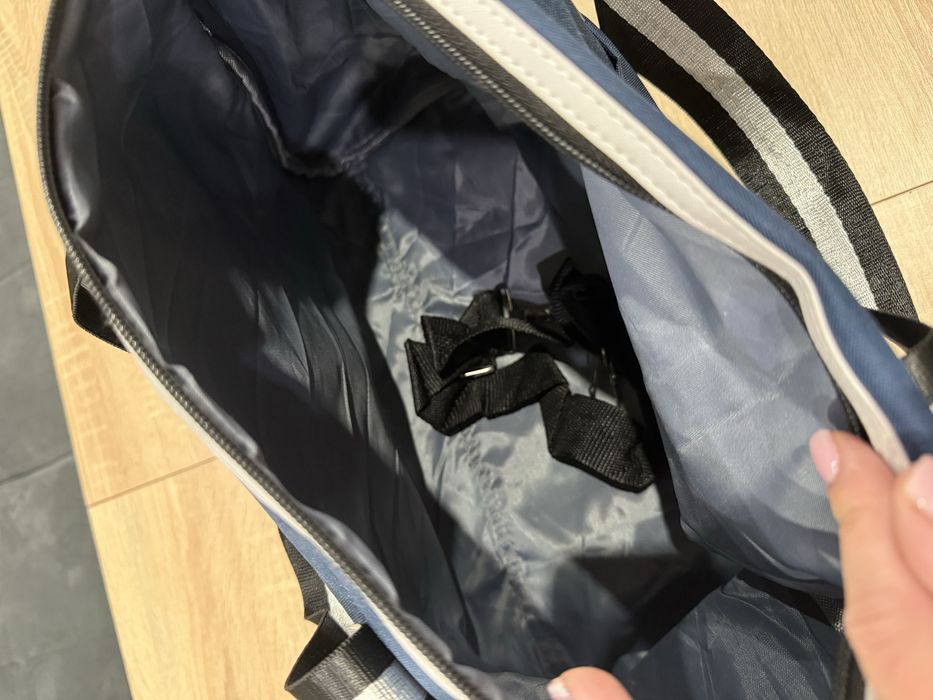 Малка чанта за ръчен багаж