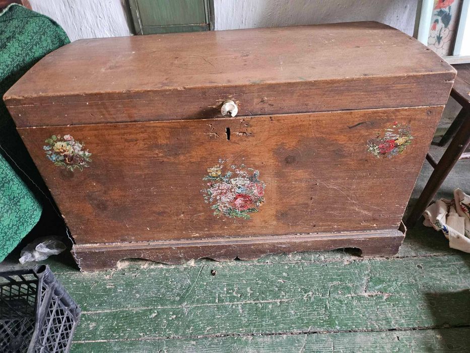 Стари сандък ракла скрин