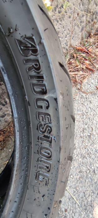 Гуми за мотор Bridgestone Batlax T32
