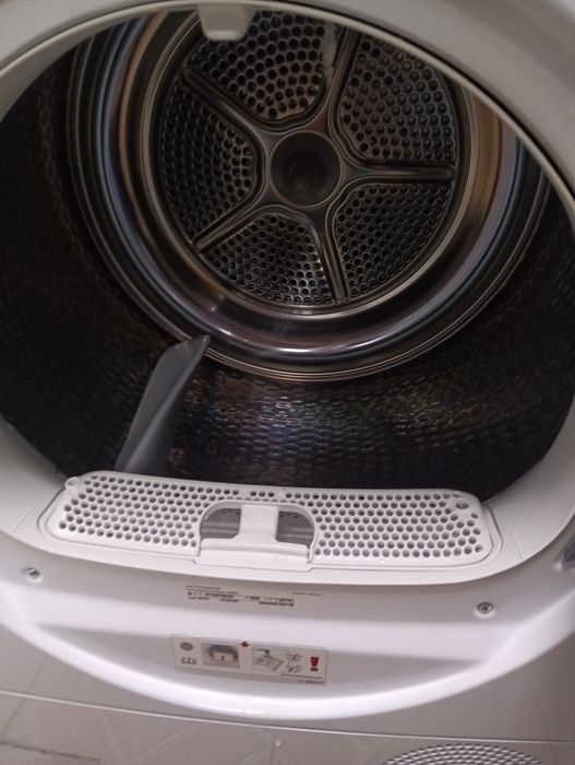 Почти нова сушилня с термопомпа Бош Bosch Exclusive Serie 8 A+++ 8кг !