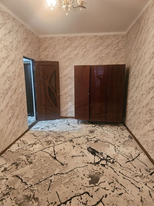 Срочно ижарага берилади оилага янги бозор Исфан доми олдида 1- етаж