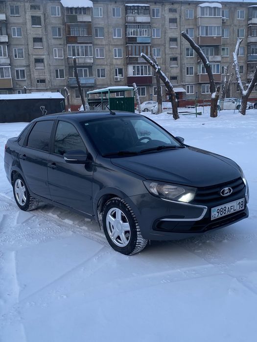 Продам резину вместе с дисками почти новые