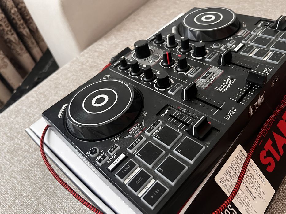 Hercules DJControl Inpulse 200 MK2 – Controller DJ
