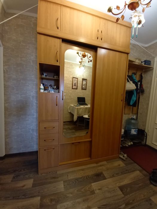 Шкаф для прихожей