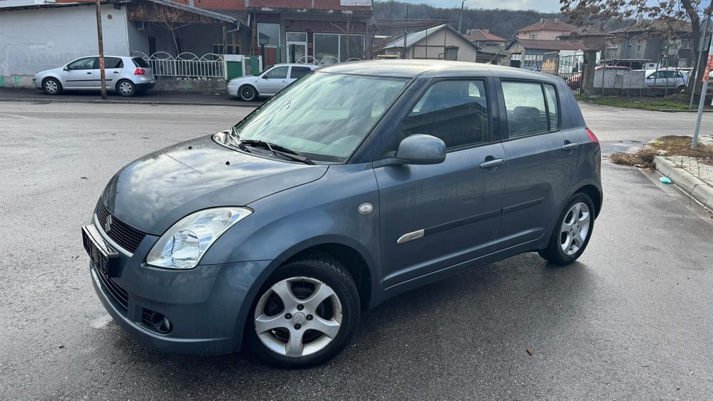 Продавам Suzuki swift 1.3