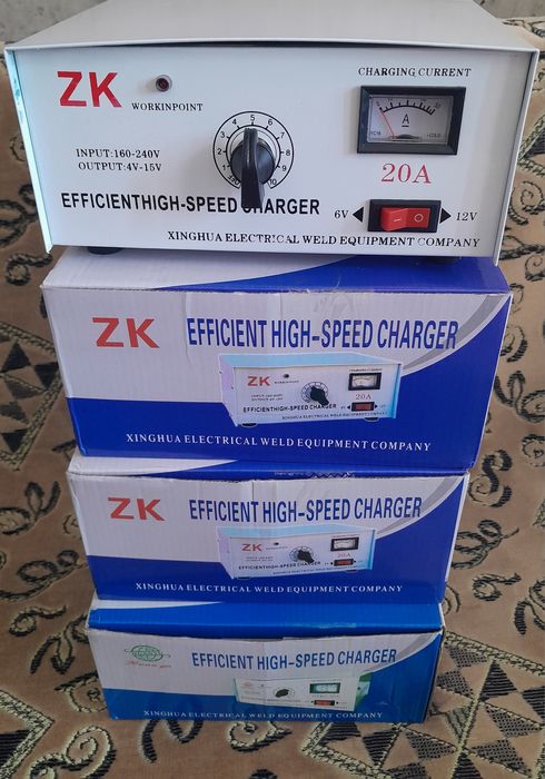 Зарядное устройство зарядник аккумулятора новый в коробке
