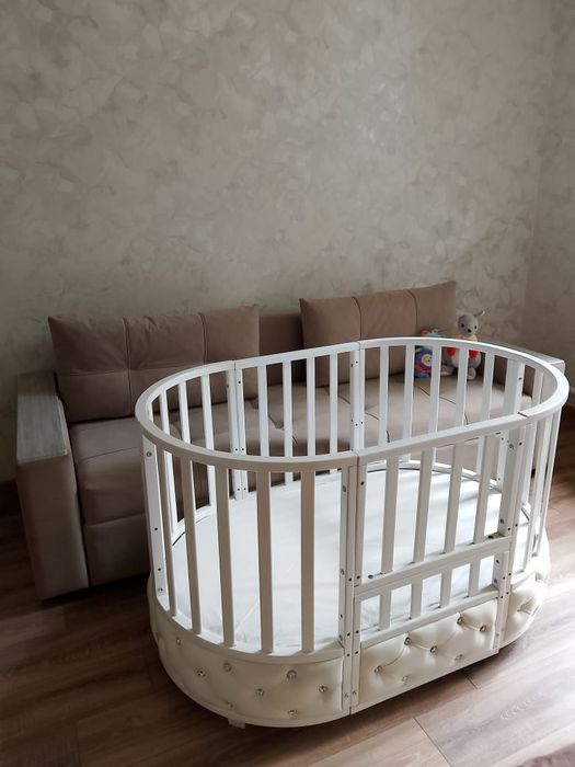 Манежка: с подушками